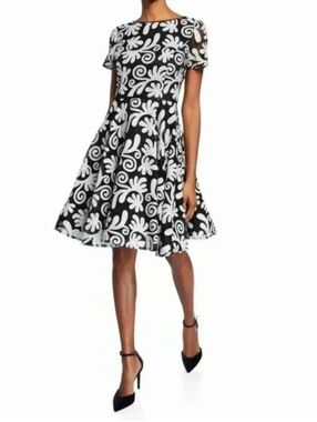 Shani Black & White Floral Fit-and-Flare Dress Sizes 10